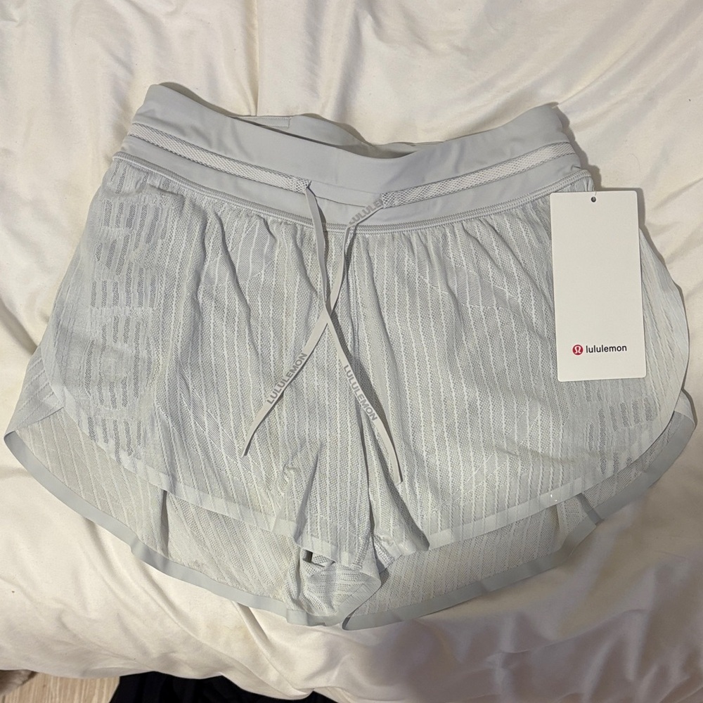 lululemon athletica Light Gray Athletic Shorts fast and free airflow MR 3”